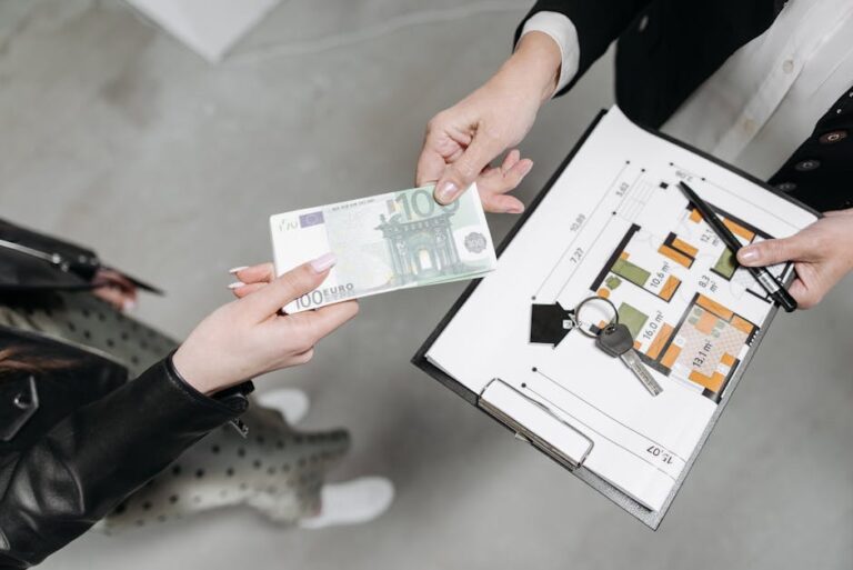 Samostatnost nebo dluhová spirála? Vyplatit spoluvlastníka: Pasti a záchranné sítě